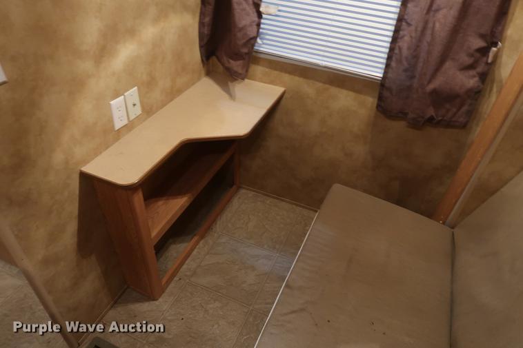 image for item DD9579 2006 Keystone Hornet camper