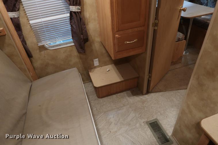 image for item DD9579 2006 Keystone Hornet camper