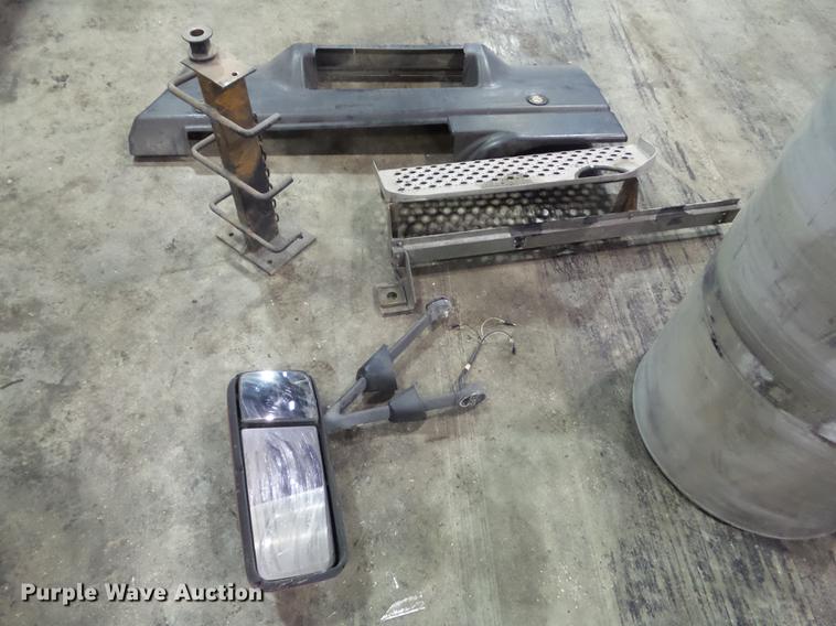 image for item DZ9177 (2) aluminum fuel tanks