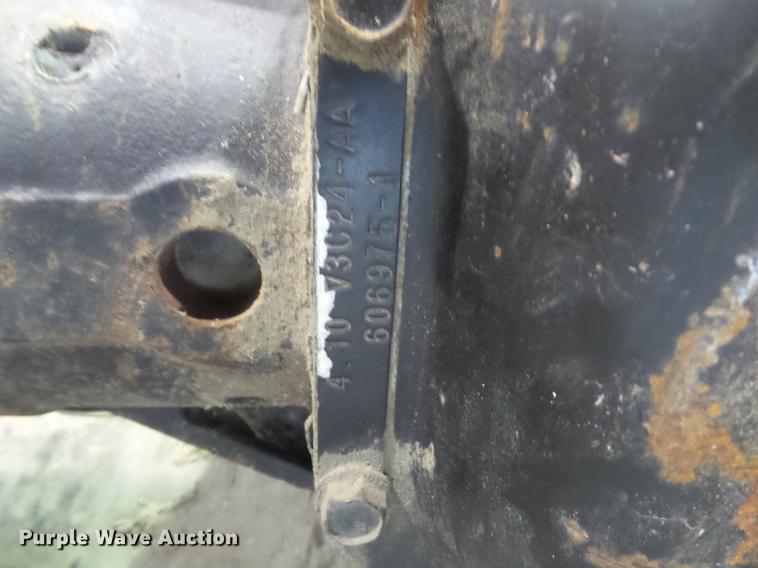 image for item DZ9180 Dana 80 rear end