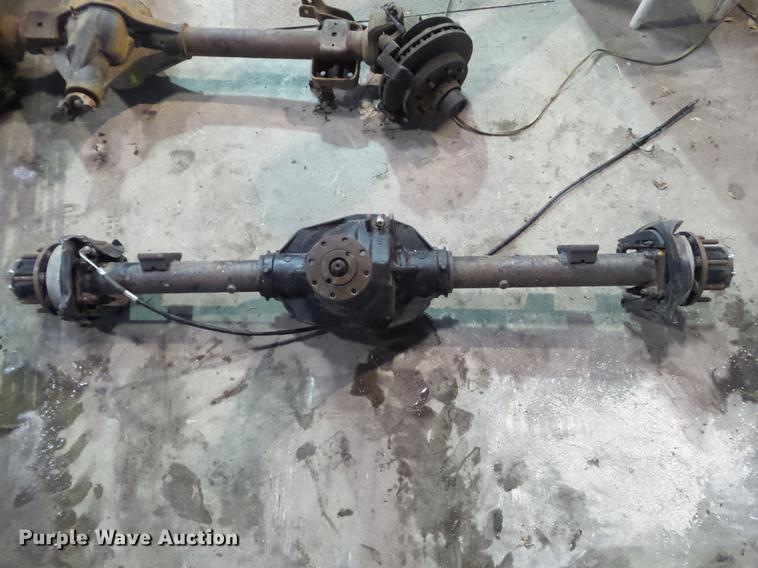 image for item DZ9180 Dana 80 rear end