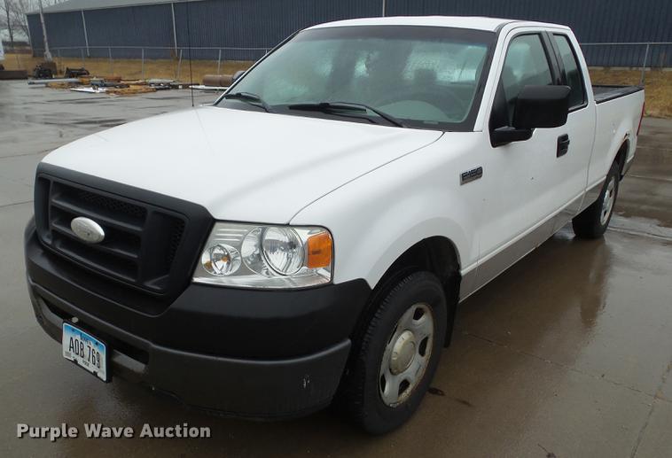 image for item DZ9188 2006 Ford F150 SuperCab pickup truck