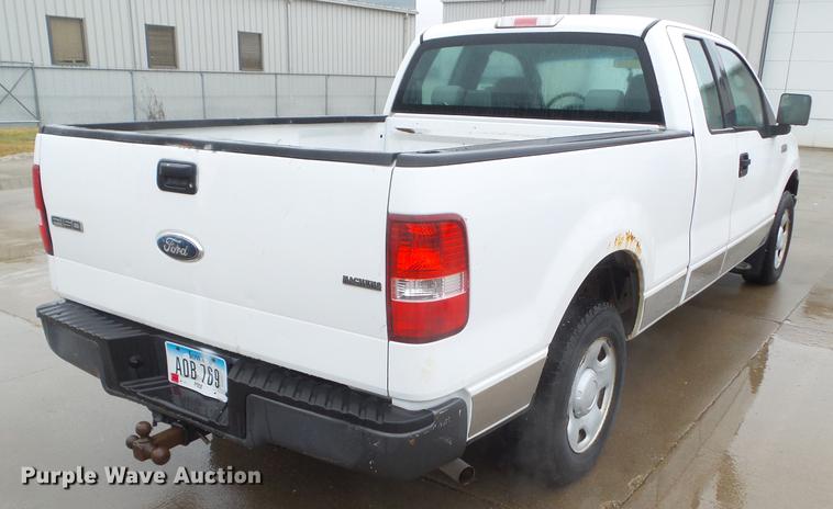 image for item DZ9188 2006 Ford F150 SuperCab pickup truck