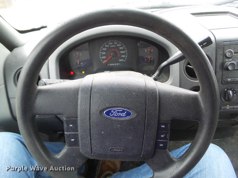 image for item DZ9188 2006 Ford F150 SuperCab pickup truck