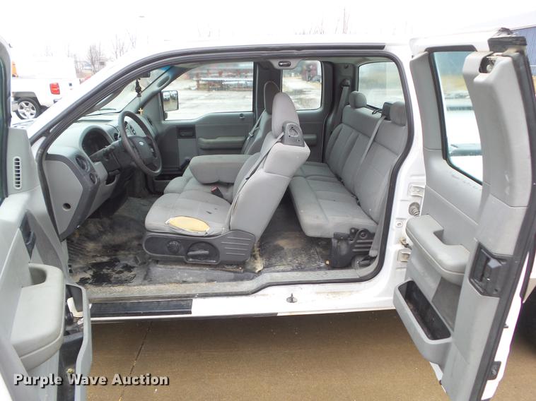 image for item DZ9188 2006 Ford F150 SuperCab pickup truck