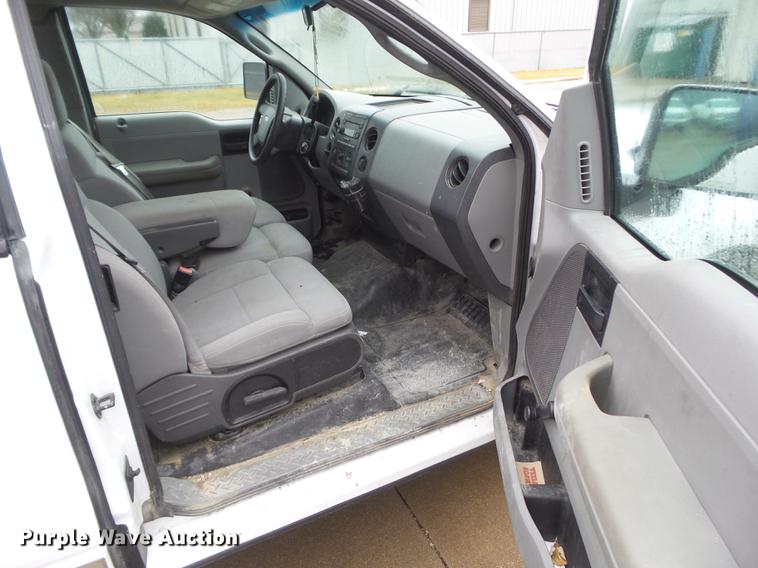 image for item DZ9188 2006 Ford F150 SuperCab pickup truck