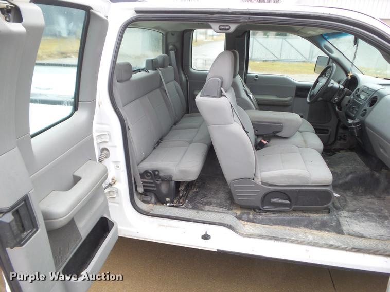 image for item DZ9188 2006 Ford F150 SuperCab pickup truck