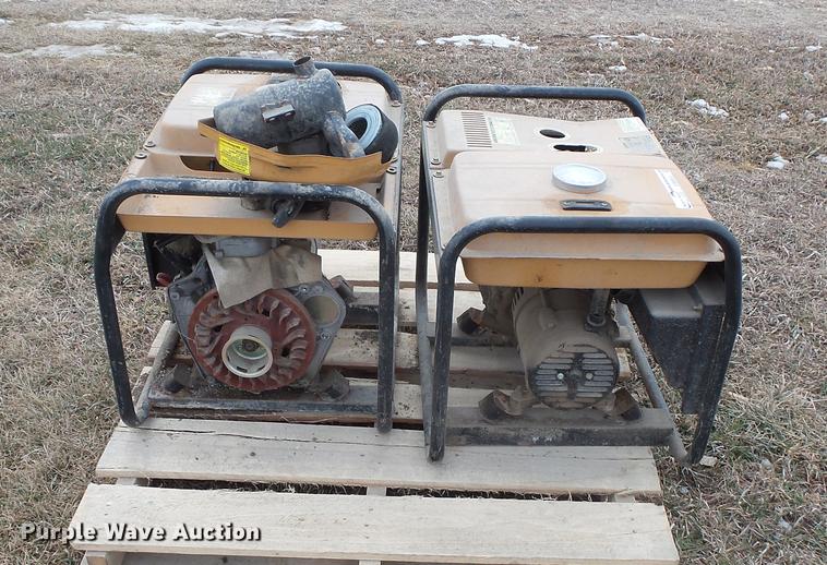 image for item EA9653 (2) Mortox 2500CX generators