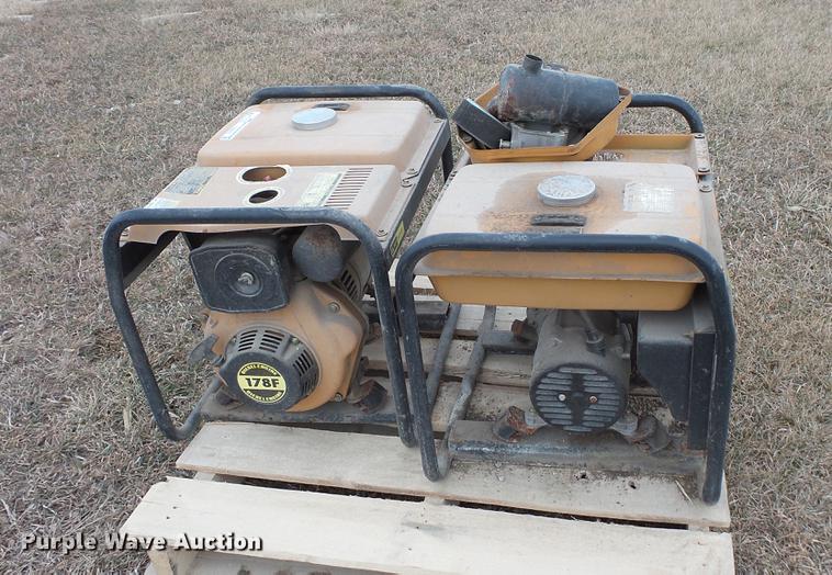 image for item EA9653 (2) Mortox 2500CX generators