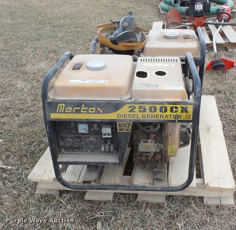 image for item EA9653 (2) Mortox 2500CX generators