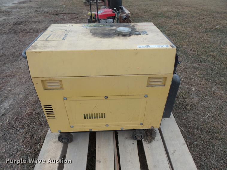 image for item EA9658 Izumi 4000T generator