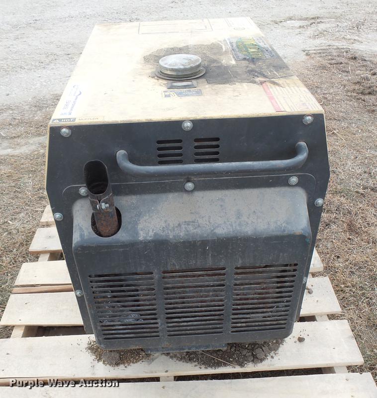 image for item EA9658 Izumi 4000T generator