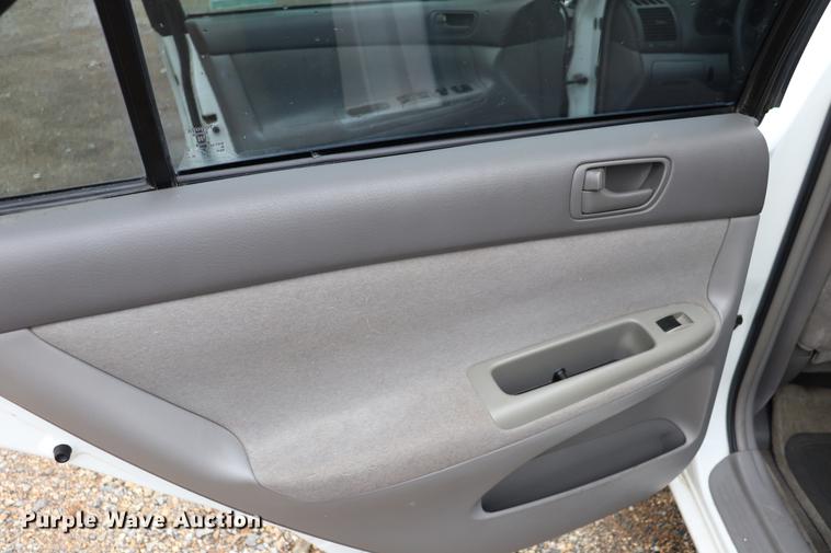 image for item EC9372 2002 Toyota Camry LE