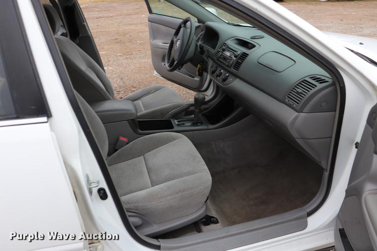 image for item EC9372 2002 Toyota Camry LE