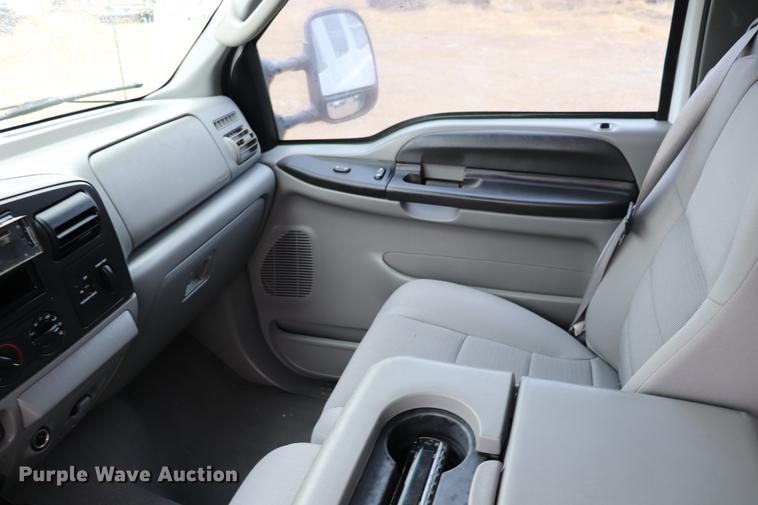 image for item EC9374 2006 Ford F250 Super Duty XLT SuperCab pickup truck