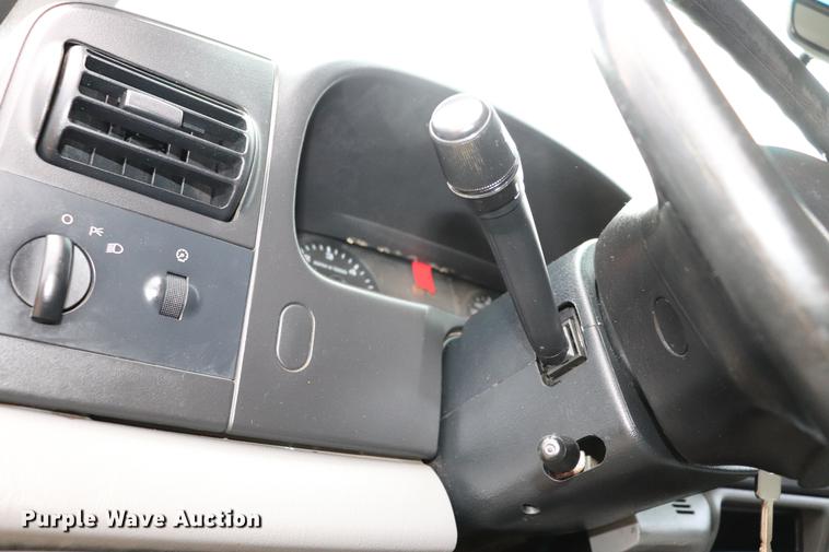 image for item EC9374 2006 Ford F250 Super Duty XLT SuperCab pickup truck