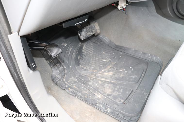 image for item EC9374 2006 Ford F250 Super Duty XLT SuperCab pickup truck