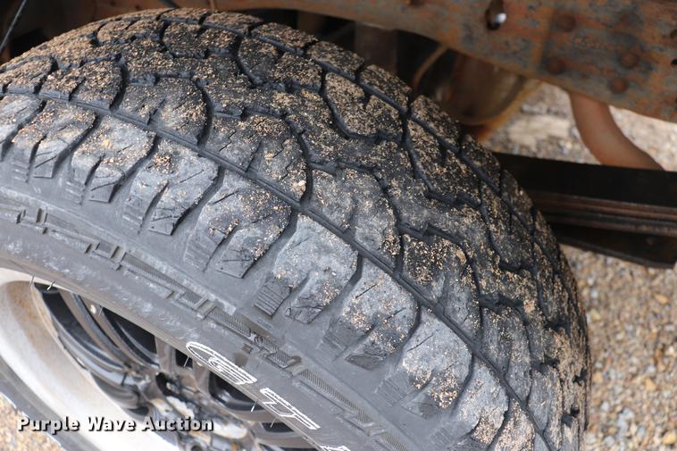 image for item EC9374 2006 Ford F250 Super Duty XLT SuperCab pickup truck