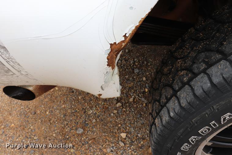 image for item EC9374 2006 Ford F250 Super Duty XLT SuperCab pickup truck