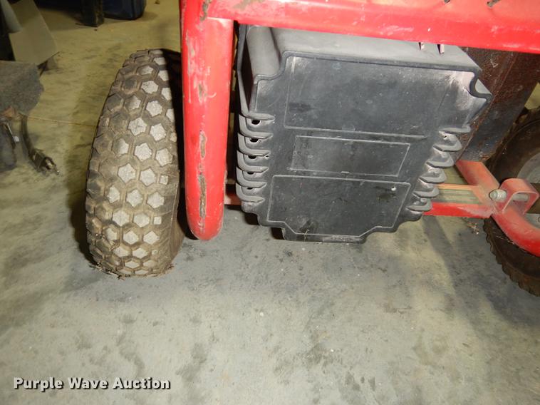 image for item EP9061 (2) Husky generator