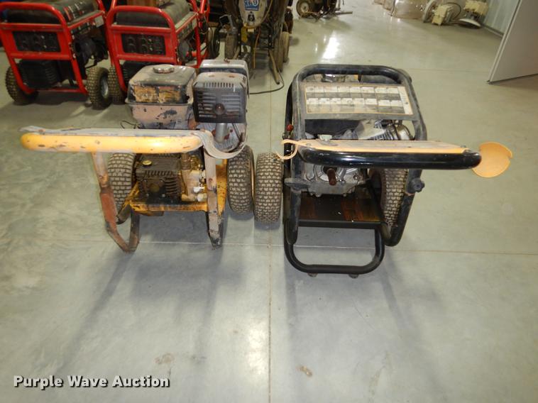 image for item EP9092 (2) DeWalt pressure washers