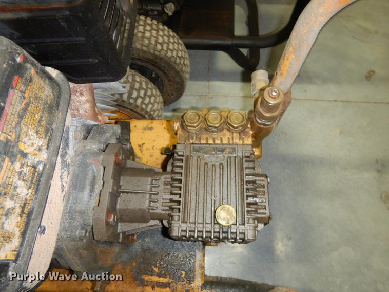 image for item EP9092 (2) DeWalt pressure washers