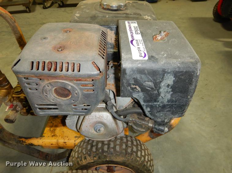 image for item EP9092 (2) DeWalt pressure washers