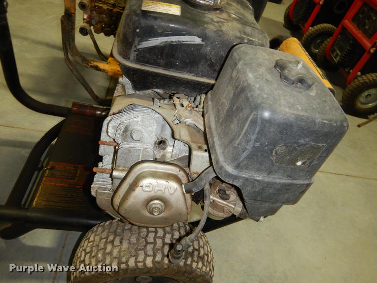 image for item EP9092 (2) DeWalt pressure washers