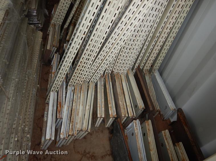 image for item EP9097 Gondola shelving