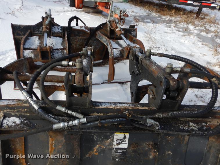 image for item EP9099 Skid steer grapple bucket