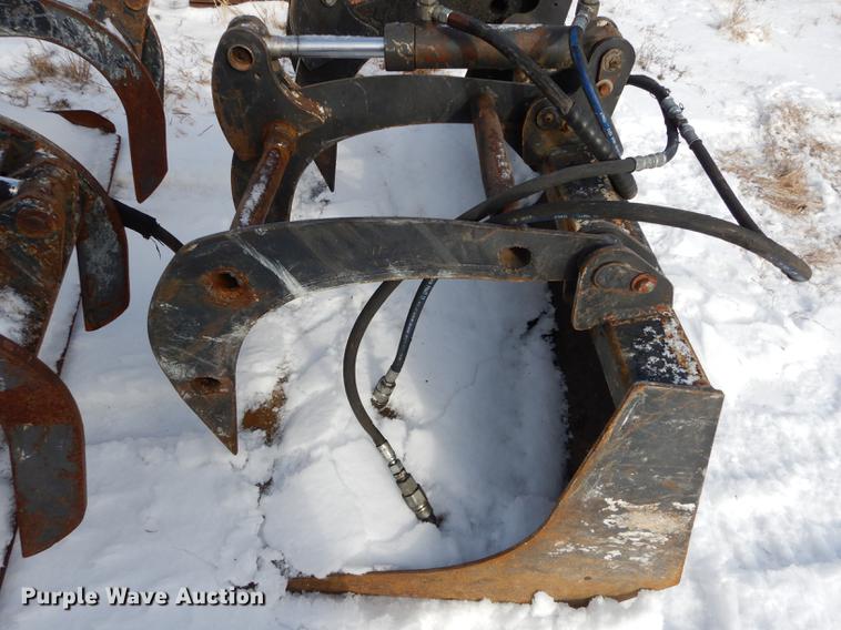 image for item EP9099 Skid steer grapple bucket
