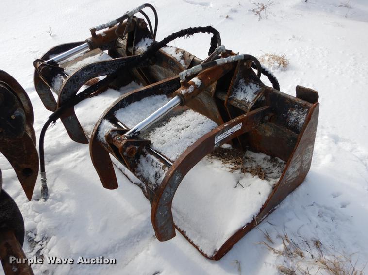image for item EP9100 Skid steer grapple bucket