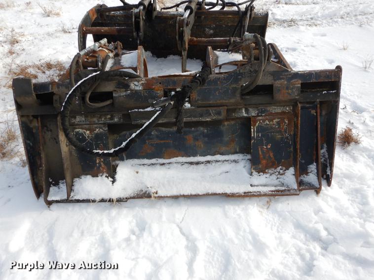image for item EP9100 Skid steer grapple bucket