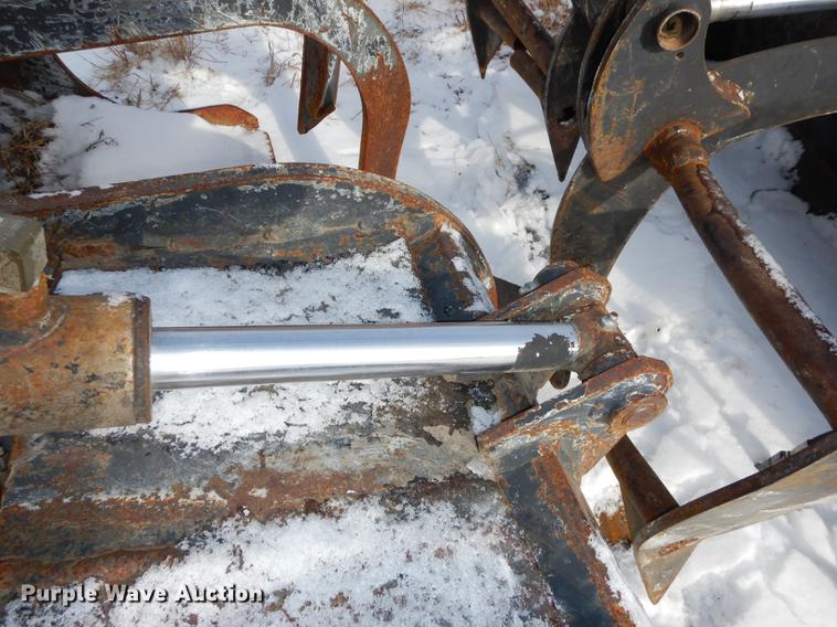 image for item EP9100 Skid steer grapple bucket