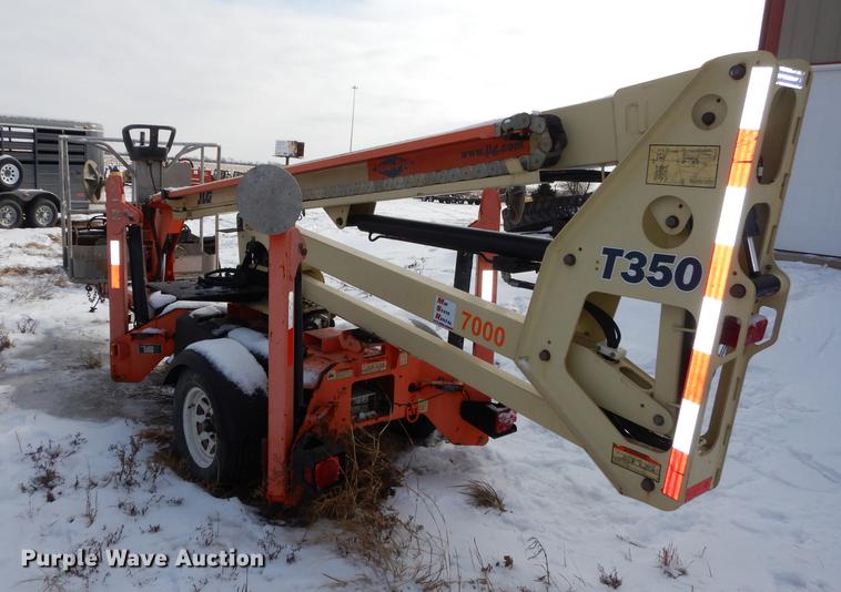 image for item EP9101 JLG T350 boom lift
