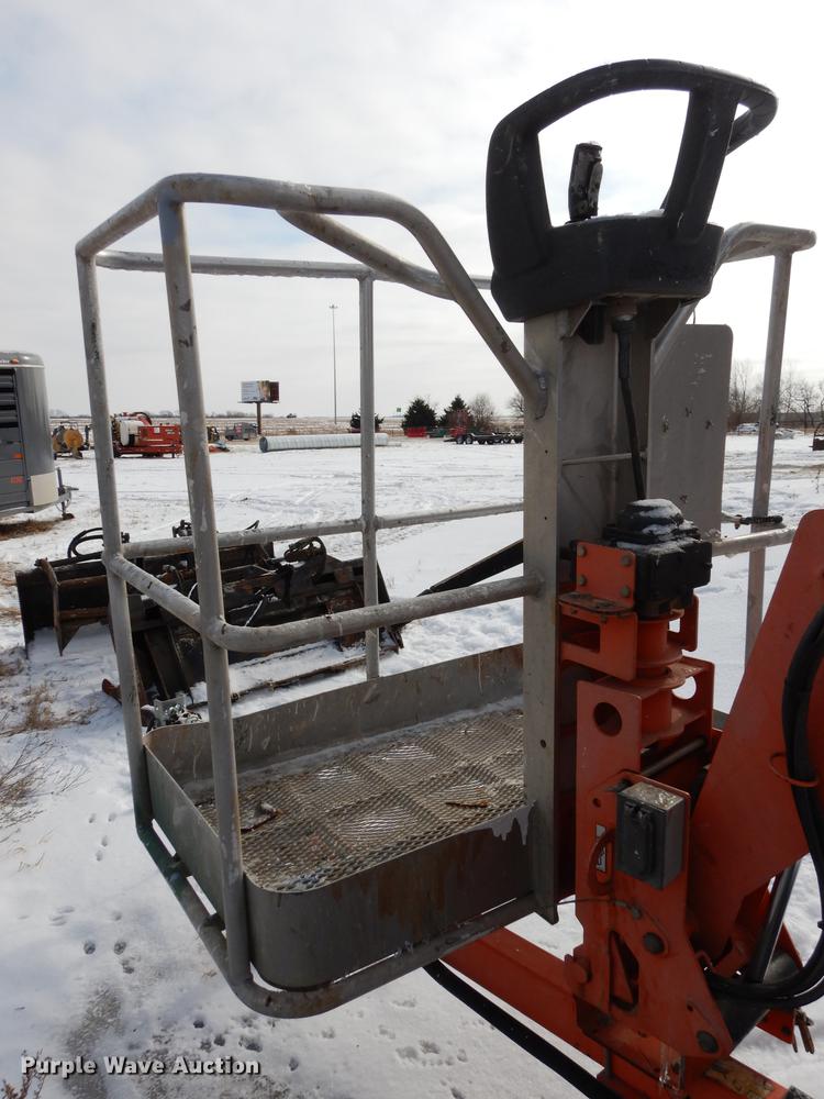 image for item EP9101 JLG T350 boom lift