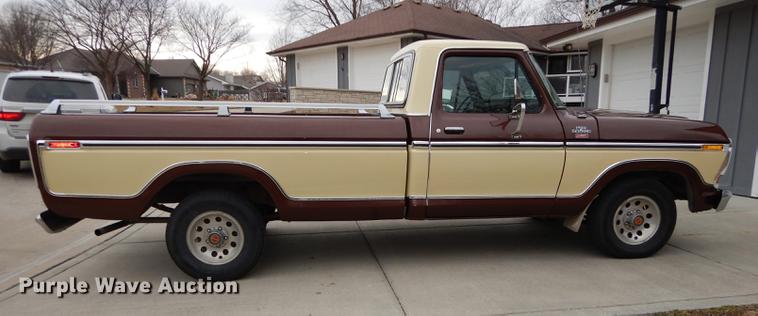 image for item J5512 1979 Ford Ranger F100 Lariat pickup truck
