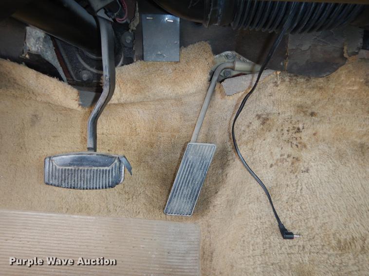 image for item J5512 1979 Ford Ranger F100 Lariat pickup truck