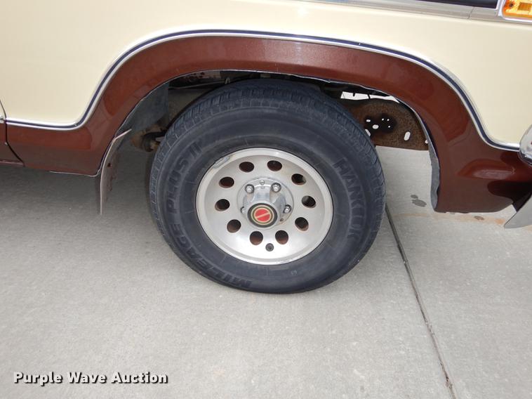 image for item J5512 1979 Ford Ranger F100 Lariat pickup truck