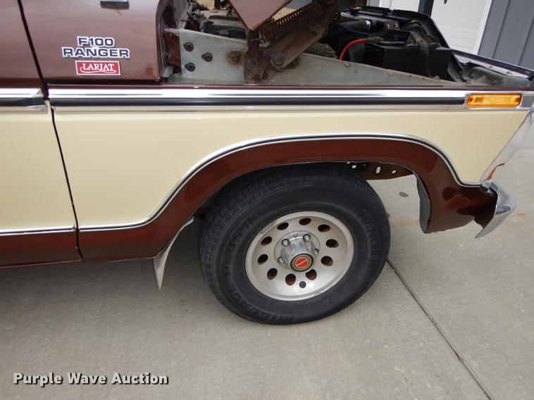 image for item J5512 1979 Ford Ranger F100 Lariat pickup truck