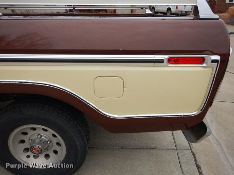 image for item J5512 1979 Ford Ranger F100 Lariat pickup truck