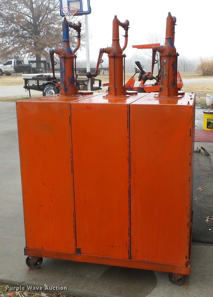 image for item J8567 Oil tank