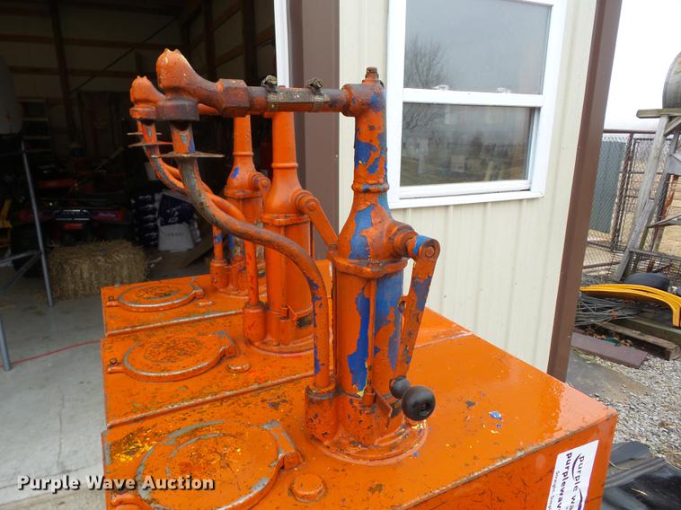 image for item J8567 Oil tank