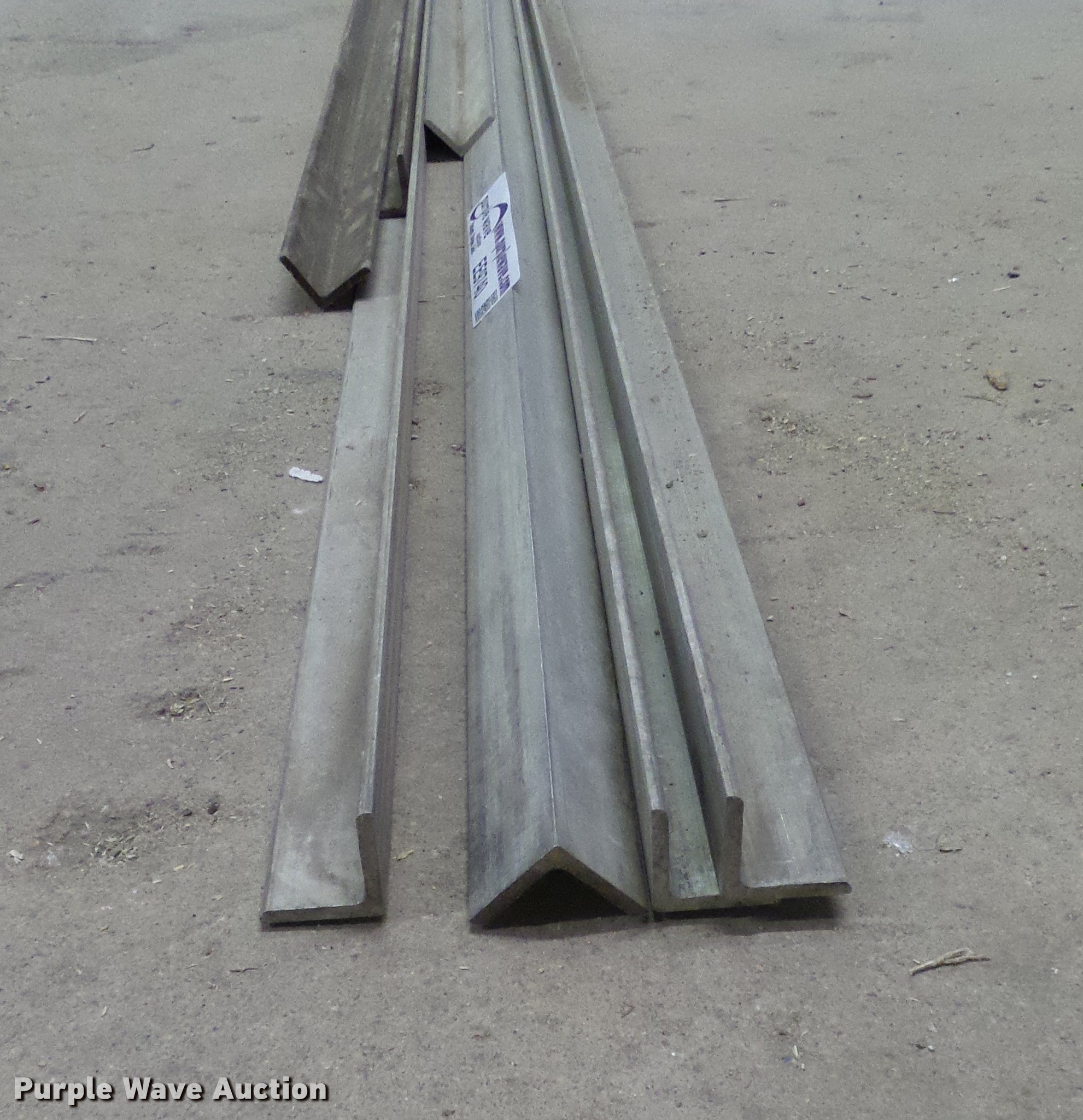(9) 1" aluminum angle iron in Fowler, CO Item EE9740 sold Purple Wave