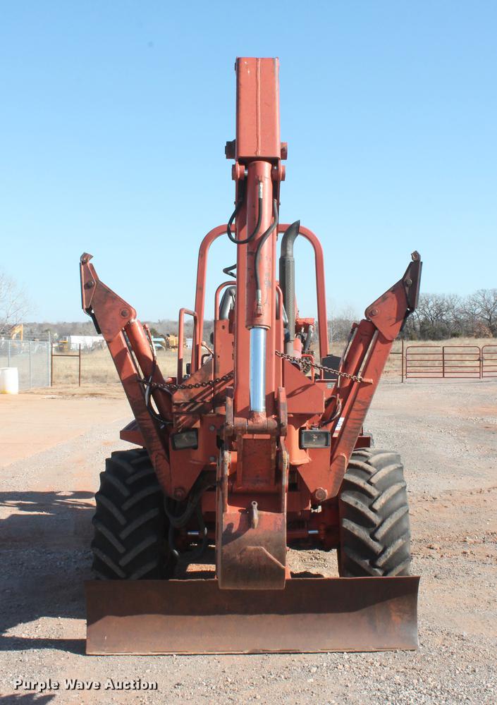 image for item DB5083 1994 Ditch Witch 8020JD vibratory cable plow