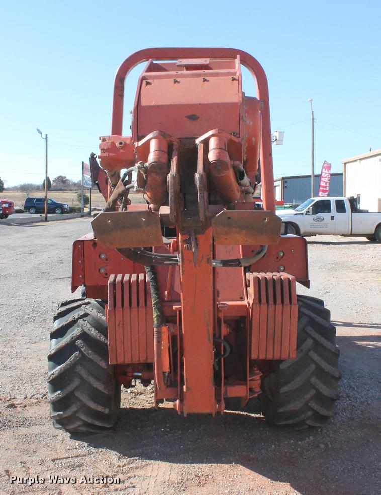 image for item DB5083 1994 Ditch Witch 8020JD vibratory cable plow