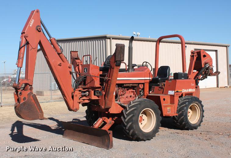 image for item DB5083 1994 Ditch Witch 8020JD vibratory cable plow