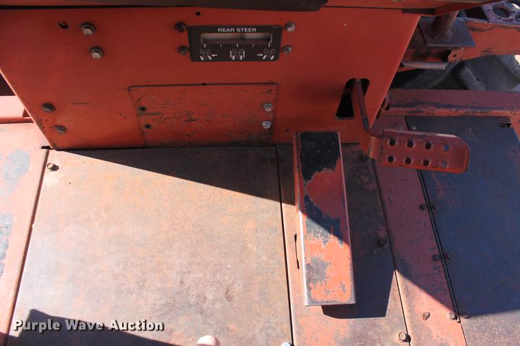 image for item DB5083 1994 Ditch Witch 8020JD vibratory cable plow