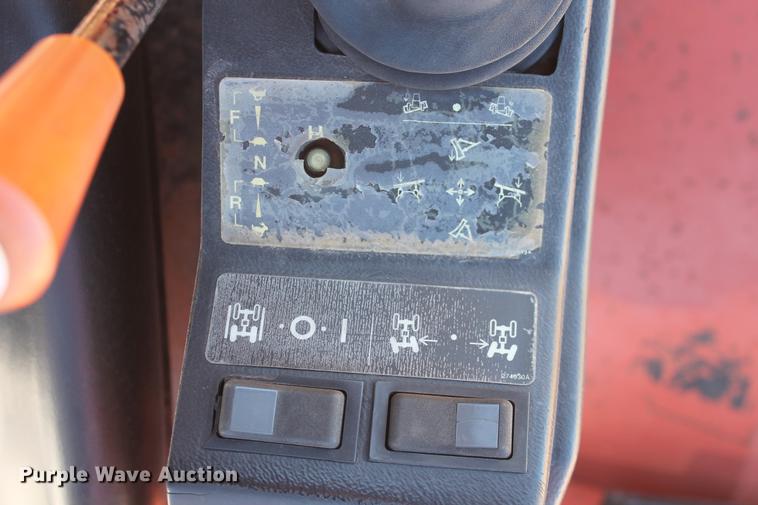 image for item DB5083 1994 Ditch Witch 8020JD vibratory cable plow