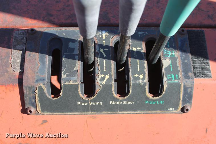 image for item DB5083 1994 Ditch Witch 8020JD vibratory cable plow